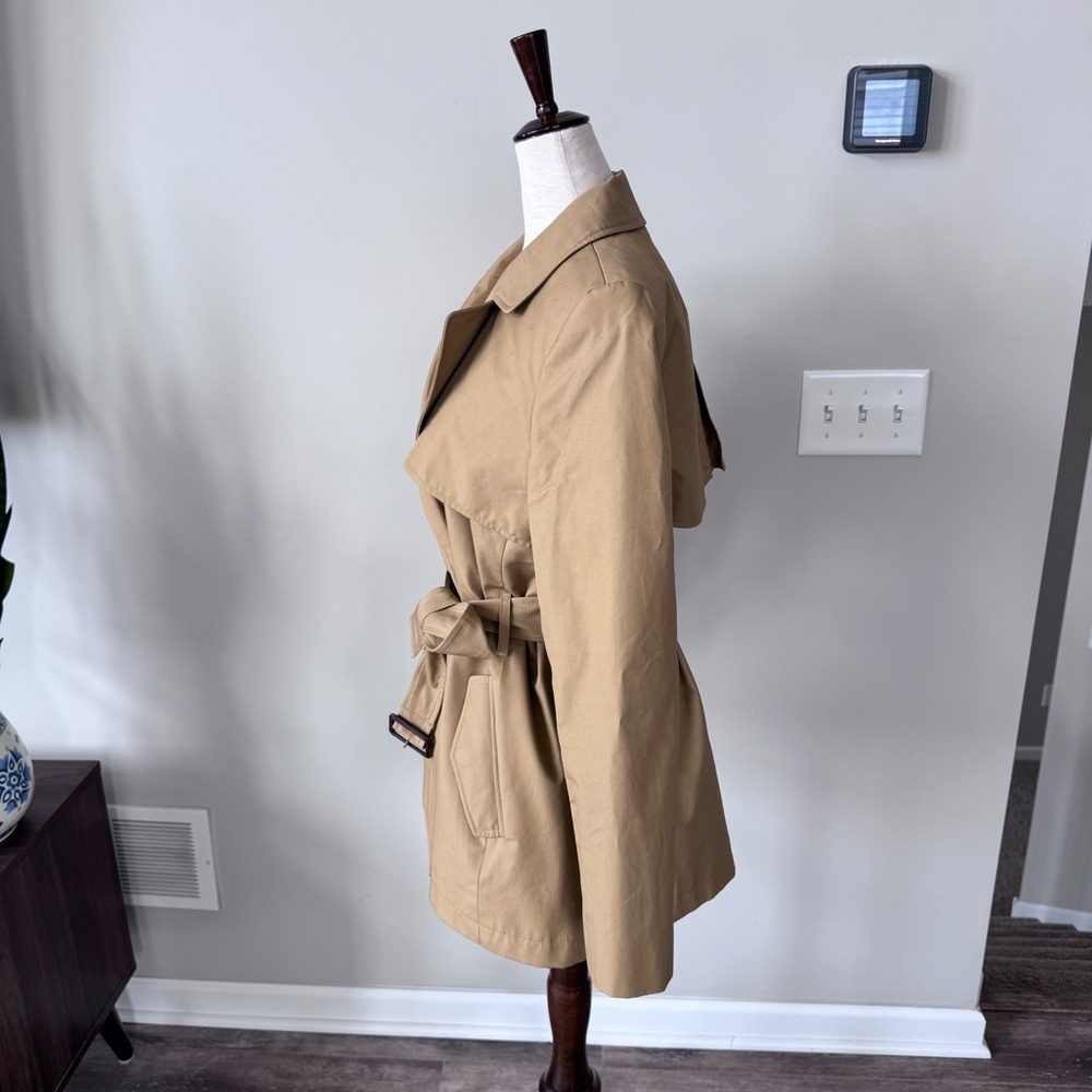Like new! J. Crew Cropped Icon Belted trench coat Notched Collar - Classic Tan - Picture 4 of 10